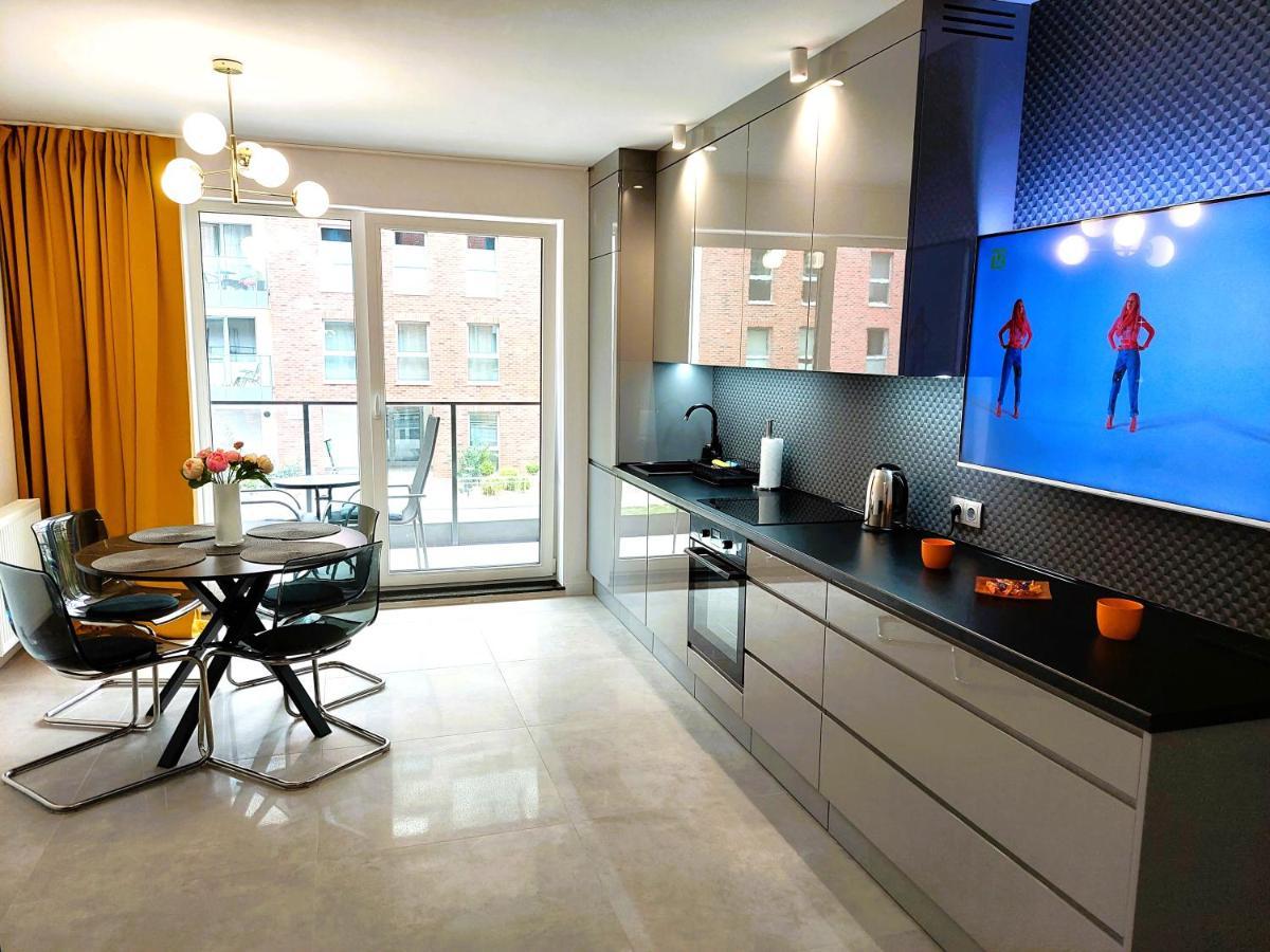 Mak Apartment Grobla - Free Parking - 3 Rooms Gdansk Exterior photo